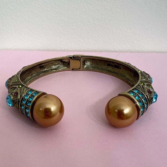 Heidi Daus Coral Pearl Clamp Bangle with Aqua Crystals - Picture 12 of 17
